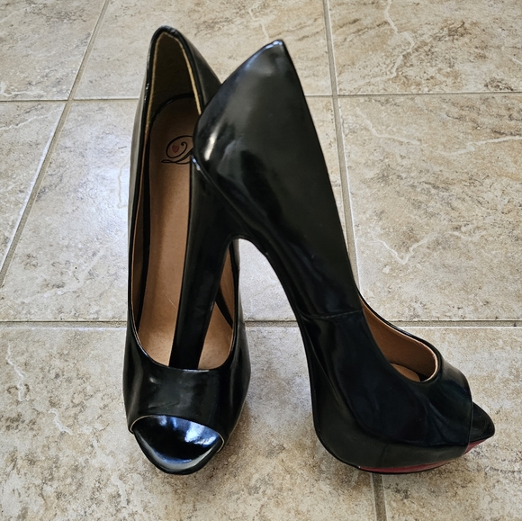 D Open Toe Shoes - size 8.5 - Picture 2 of 4
